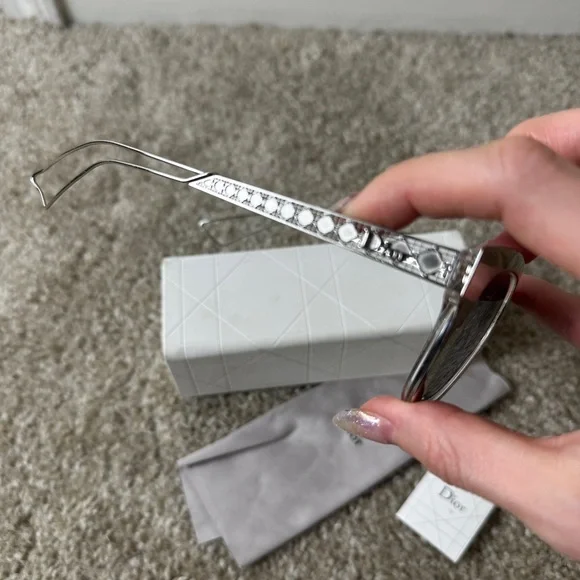 DIOR sunglasses - Picture 2 of 8